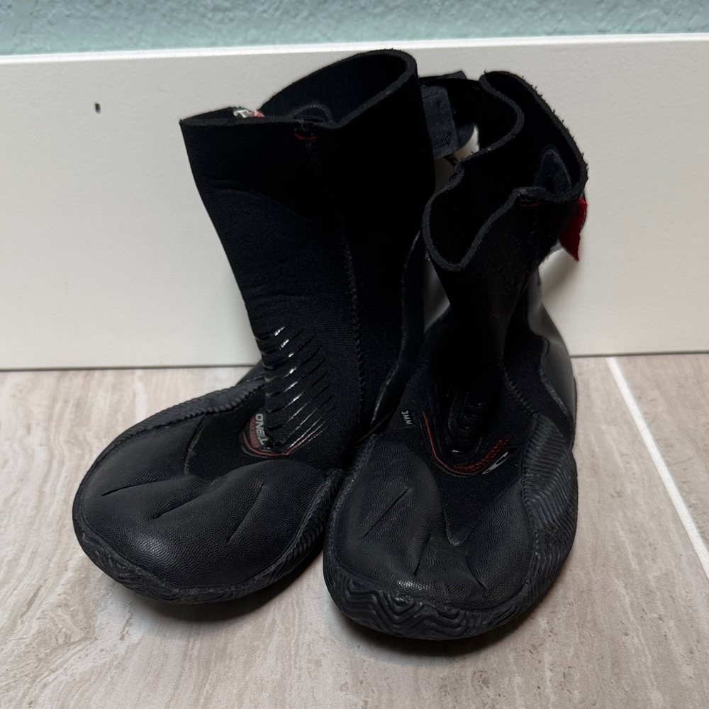 O’neill Youth Heat RT 3mm Boot size xl (3-4)